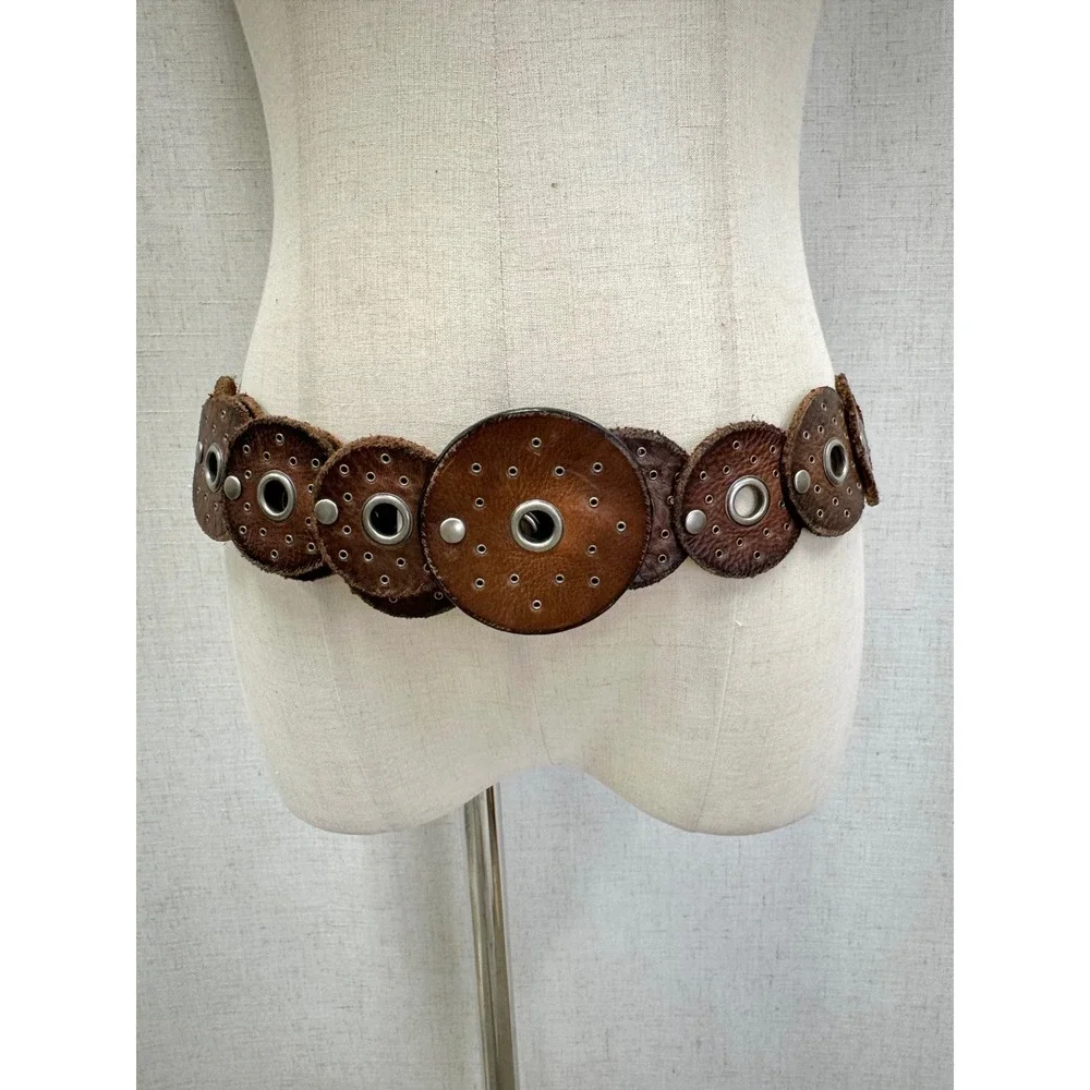Western boho leather Disc Concho Belt Brown silver grommets‎ SML/MED adjustable